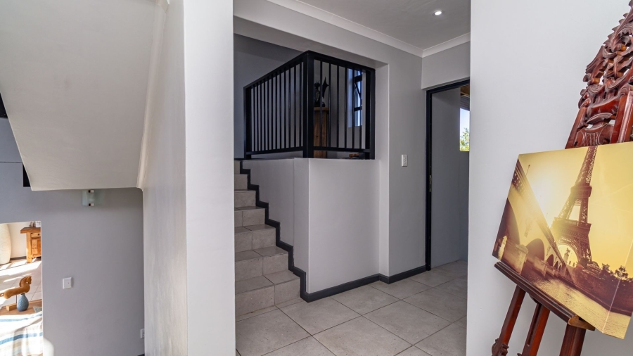 4 Bedroom Property for Sale in Kanonkop Western Cape